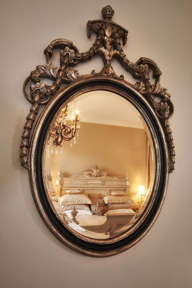 Escape To Boutique Hotel 5*